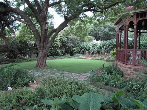 Melvin Residence Guest House Pretoria Exterior photo